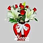 Nazan Cicekcilik Kırmızı Kalp Vazoda Kırmızı Güller Beyaz Lilyumlar 1