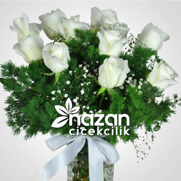 Nazan Cicekcilik Seffaf Silindir Vazoda 11li Beyaz Gul 2