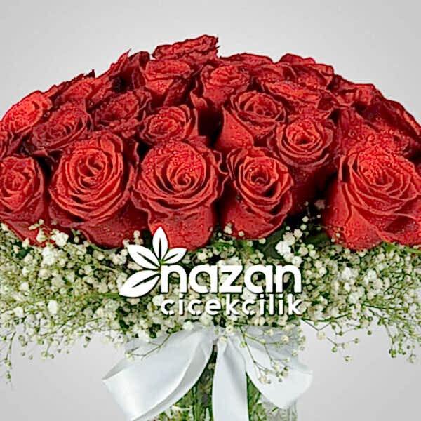 Nazan Cicekcilik Seffaf Silindir Vazoda 51li Kirmizi Gul 2