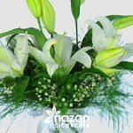 Nazan Cicekcilik Şeffaf Silindir Vazoda Beyaz Lilyumlar 2