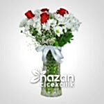 Nazan Cicekcilik Seffaf Silindir Vazoda Kir Cicekleri Ve Kirmizi Guller 1