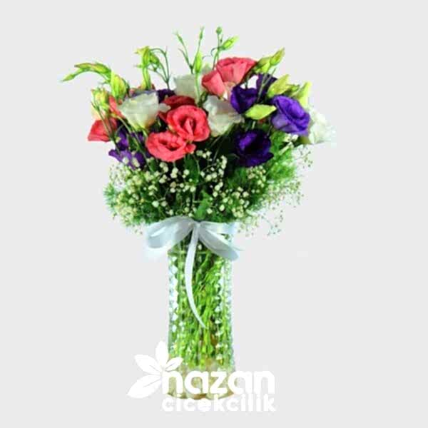 Nazan Cicekcilik Seffaf Silindir Vazoda Renkli Lisyantuslar 1