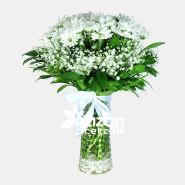 nazan-cicekcilik-seffaf-silindir-vazoda-beyaz-krizantemler-1