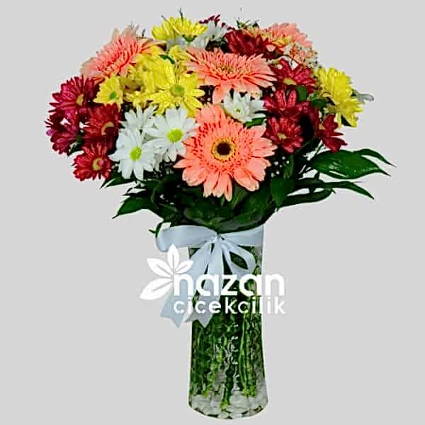 nazan-cicekcilik-seffaf-silindir-vazoda-kir-cicekleri-1