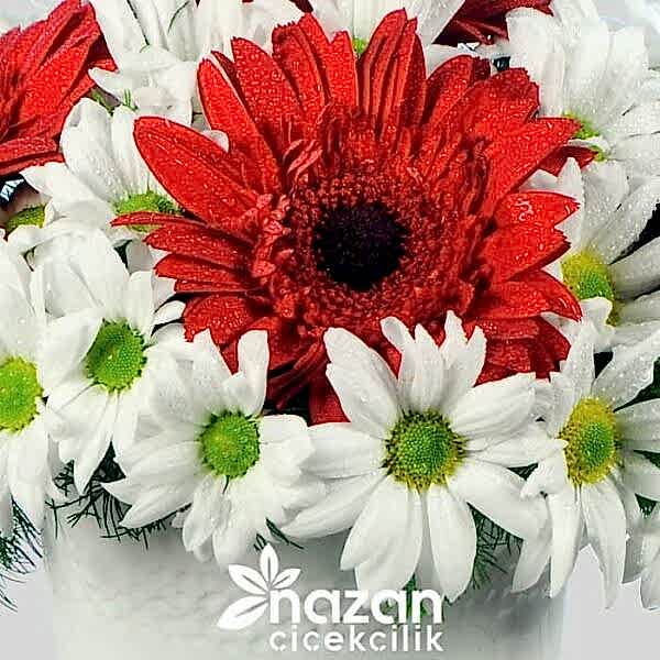 nazan-cicekcilik-seramik-vazoda-karisik-kir-cicekleri-2