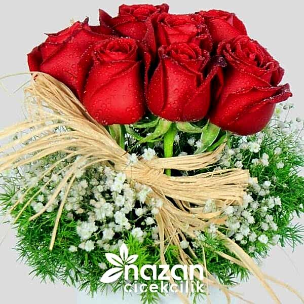 nazan-cicekcilik-seramik-vazoda-kirmizi-gul-aranjmani-2