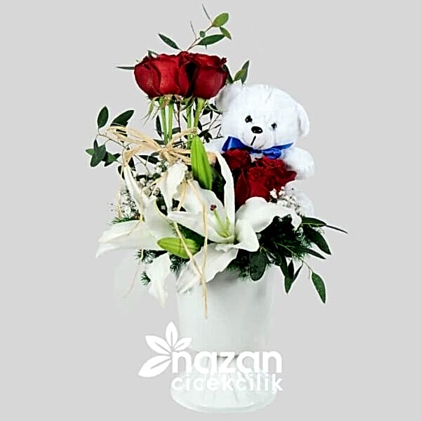 nazan-cicekcilik-seramik-vazoda-kirmizi-guller-ve-lilyumlar-1